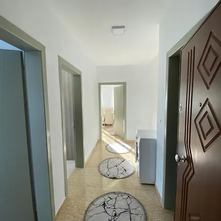 Apartament * Tushemisht