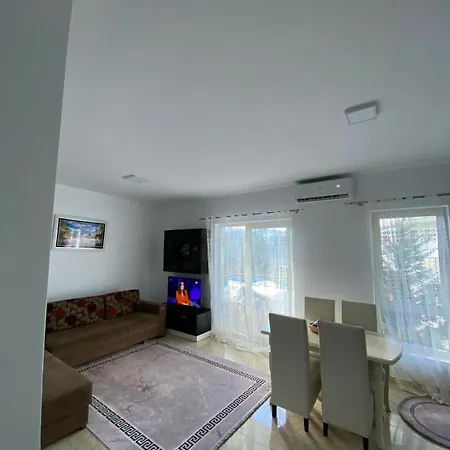 Apartament * Tushemisht