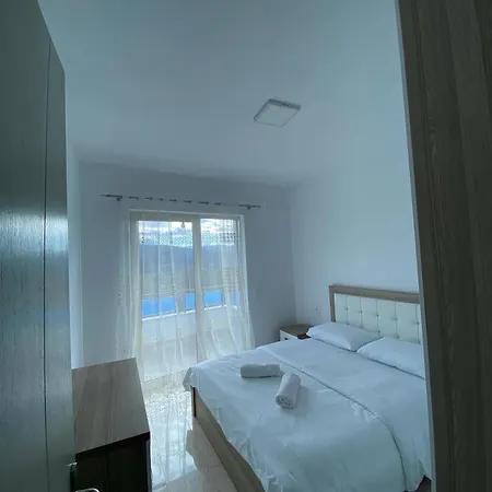 Apartament * Tushemisht
